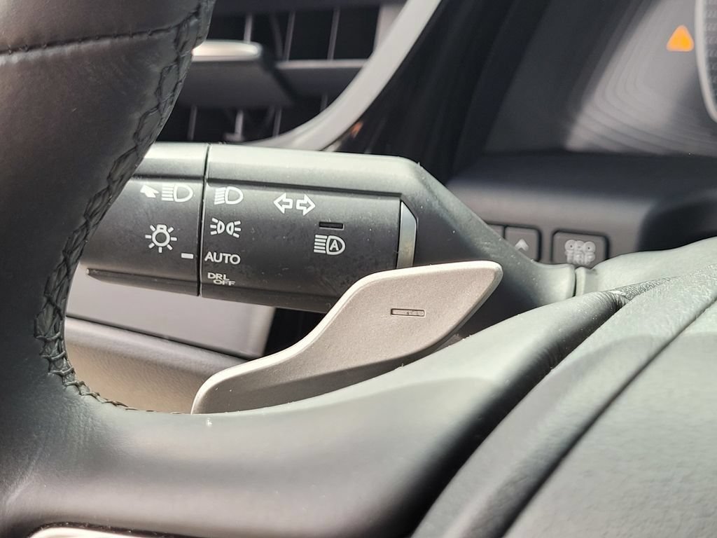Used 2022 Lexus ES 300h w/ Premium Package FWD image 25