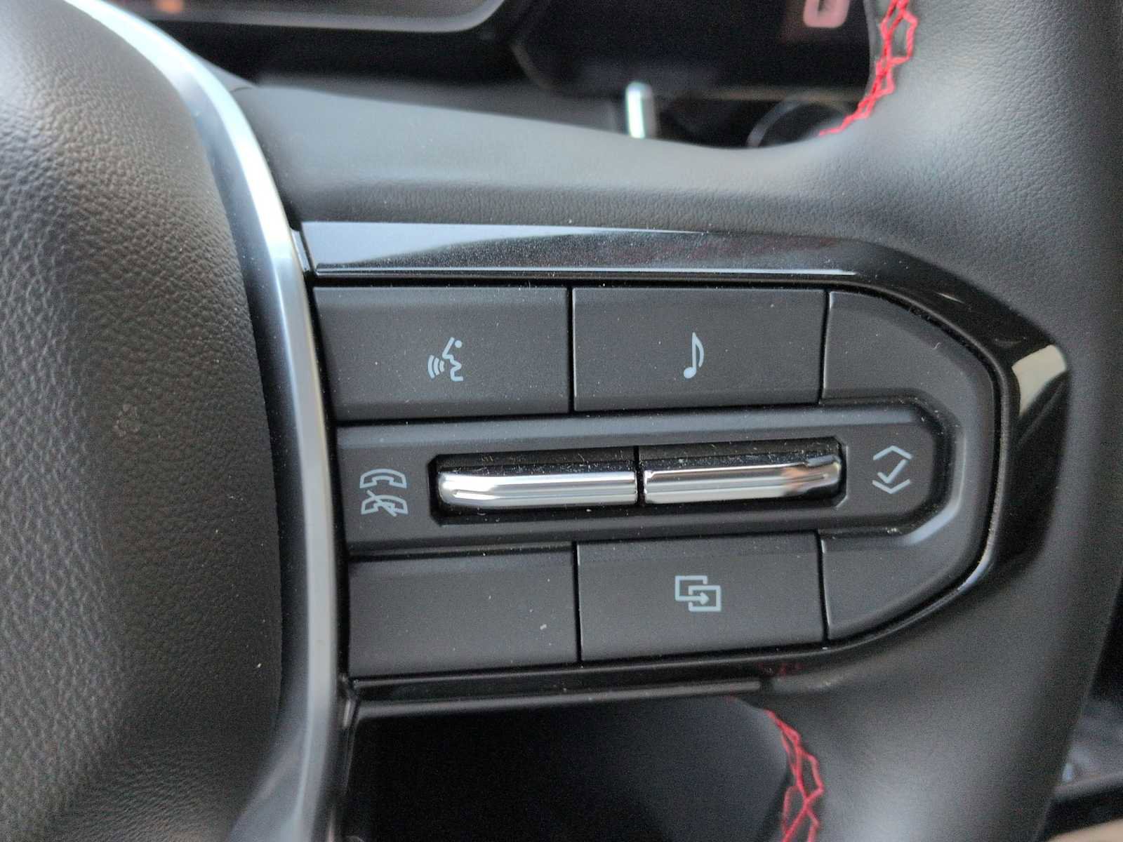 Used 2023 Chevrolet Colorado Z71 w/ Z71 Convenience Package 2 AWD/4WD image 25