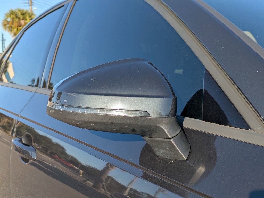 Used 2017 Audi A4 2.0T Premium image 12