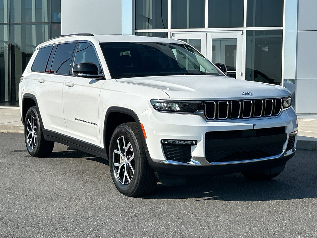 Used 2023 Jeep Grand Cherokee L Limited image 7