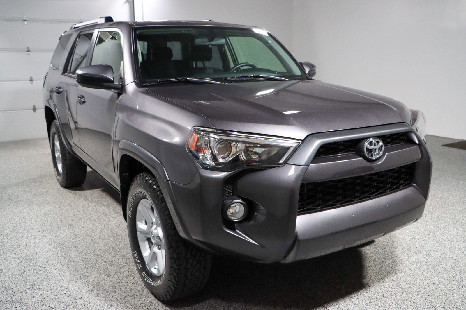 Used 2019 Toyota 4Runner SR5 image 5