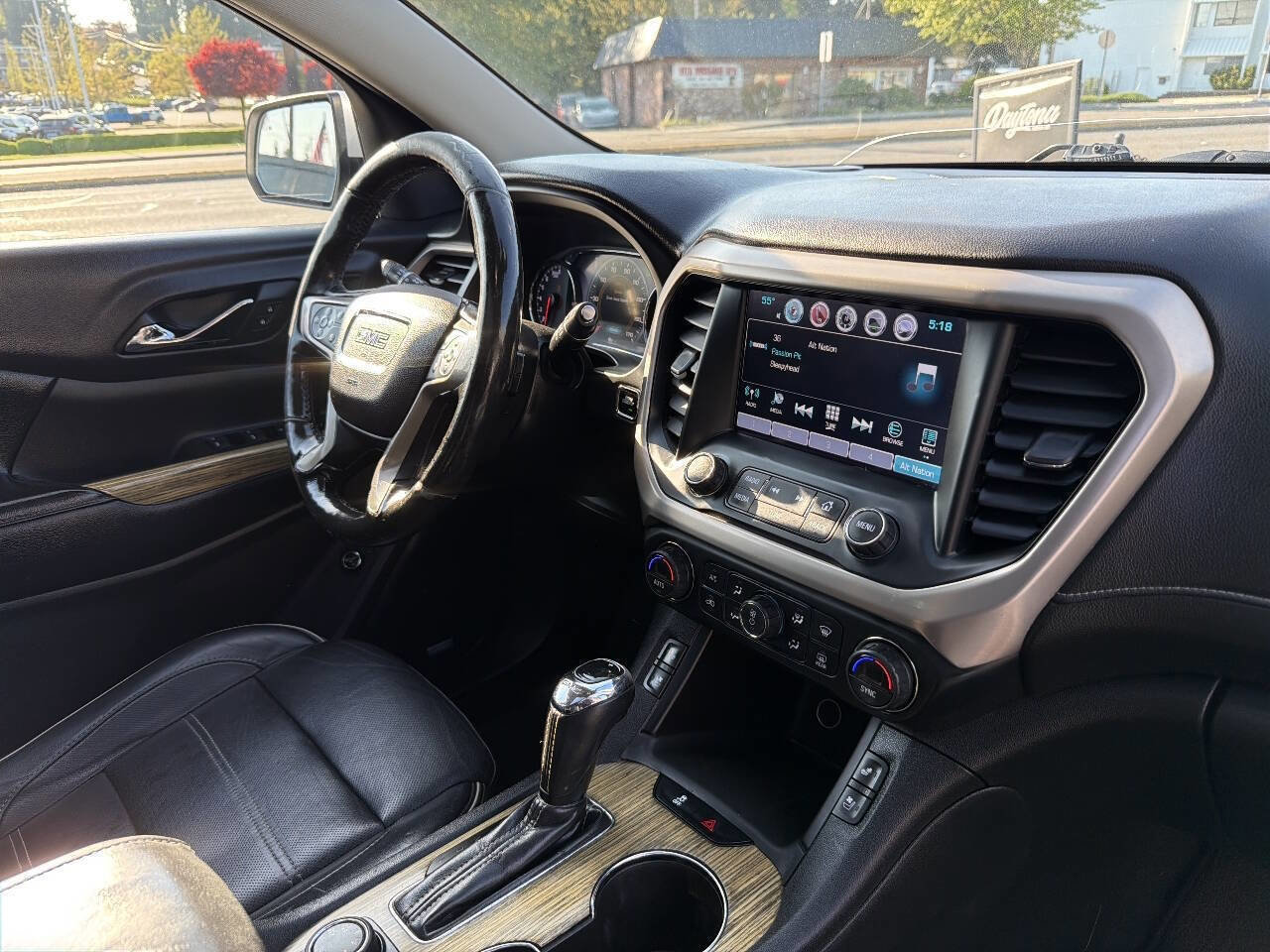 Used 2017 GMC Acadia Denali w/ Technology Package AWD/4WD image 19