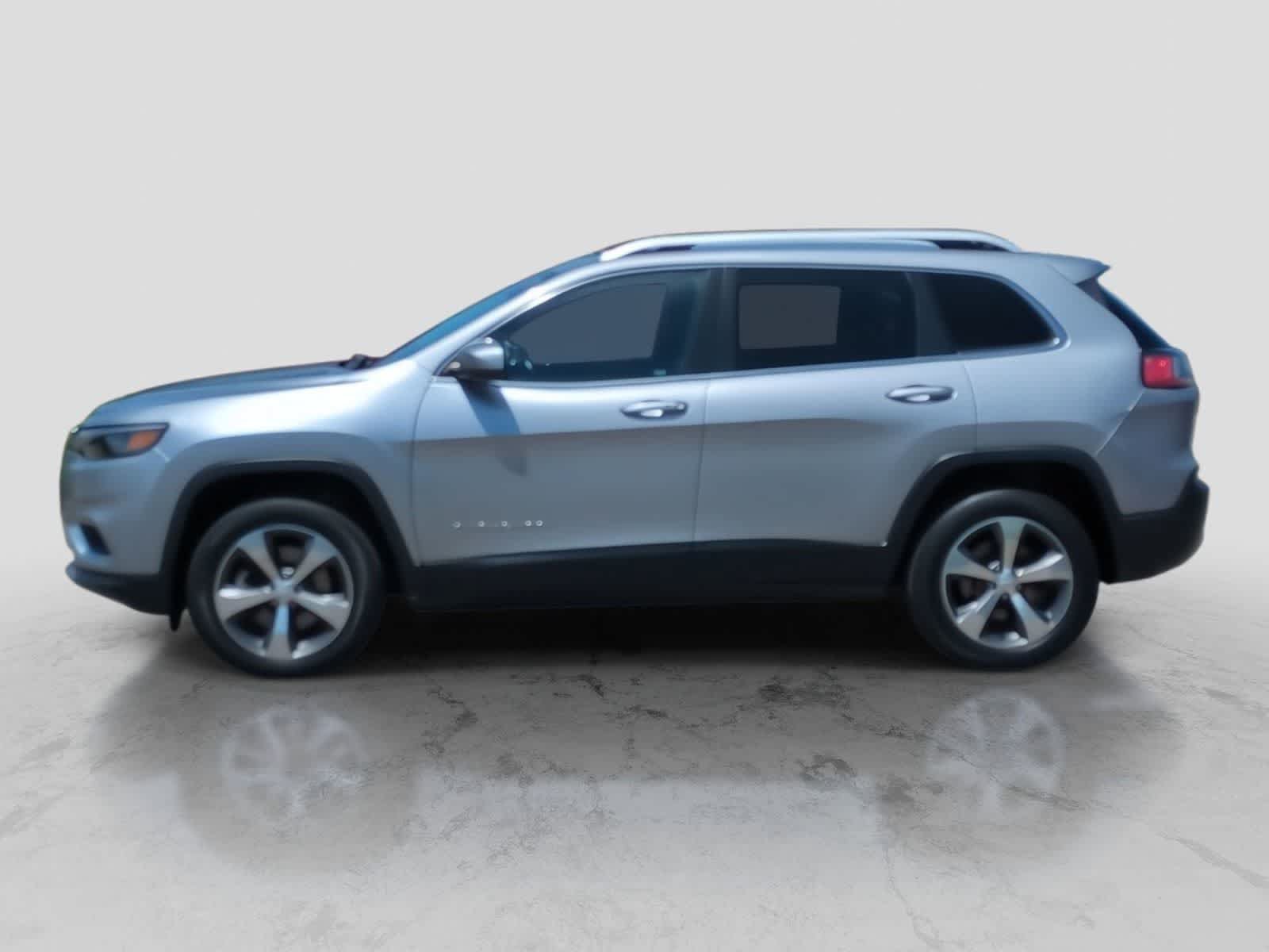 Used 2020 Jeep Cherokee Limited w/ Trailer Tow Group AWD/4WD image 5