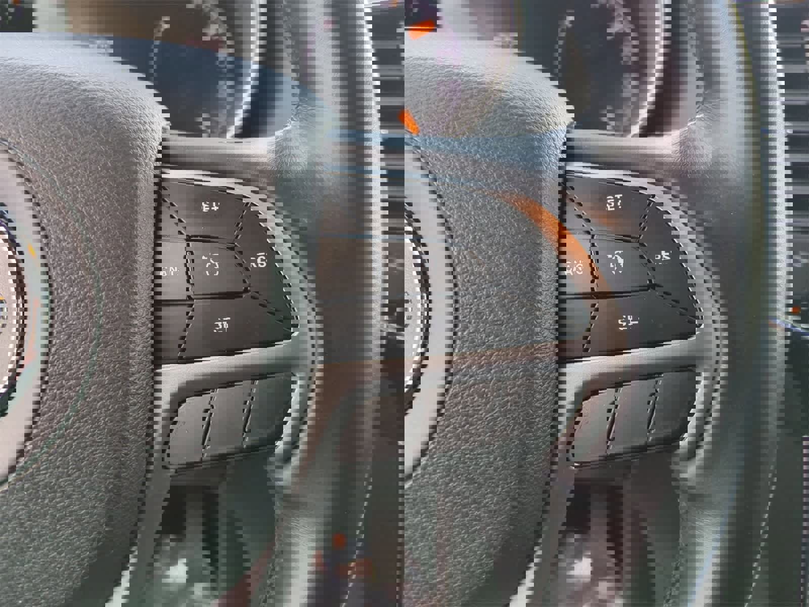 Used 2019 Jeep Grand Cherokee Altitude image 24