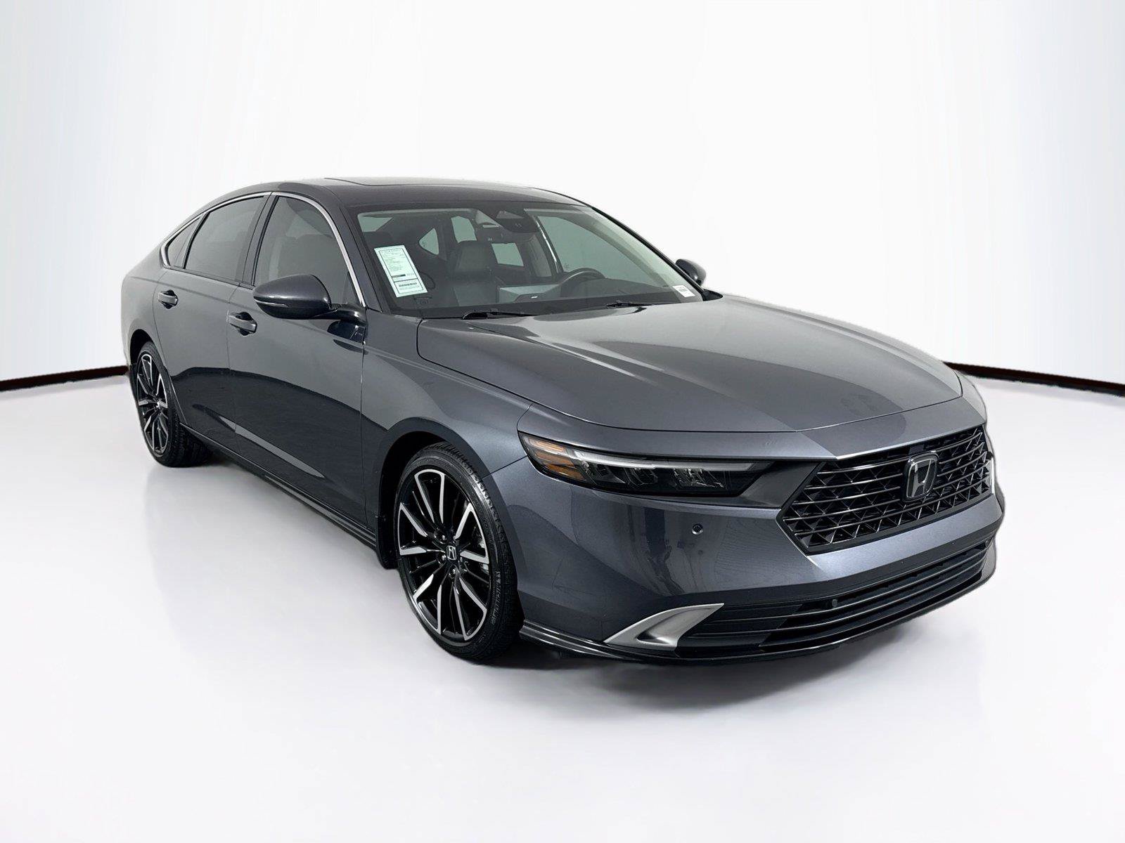 Used 2024 Honda Accord Touring image 10