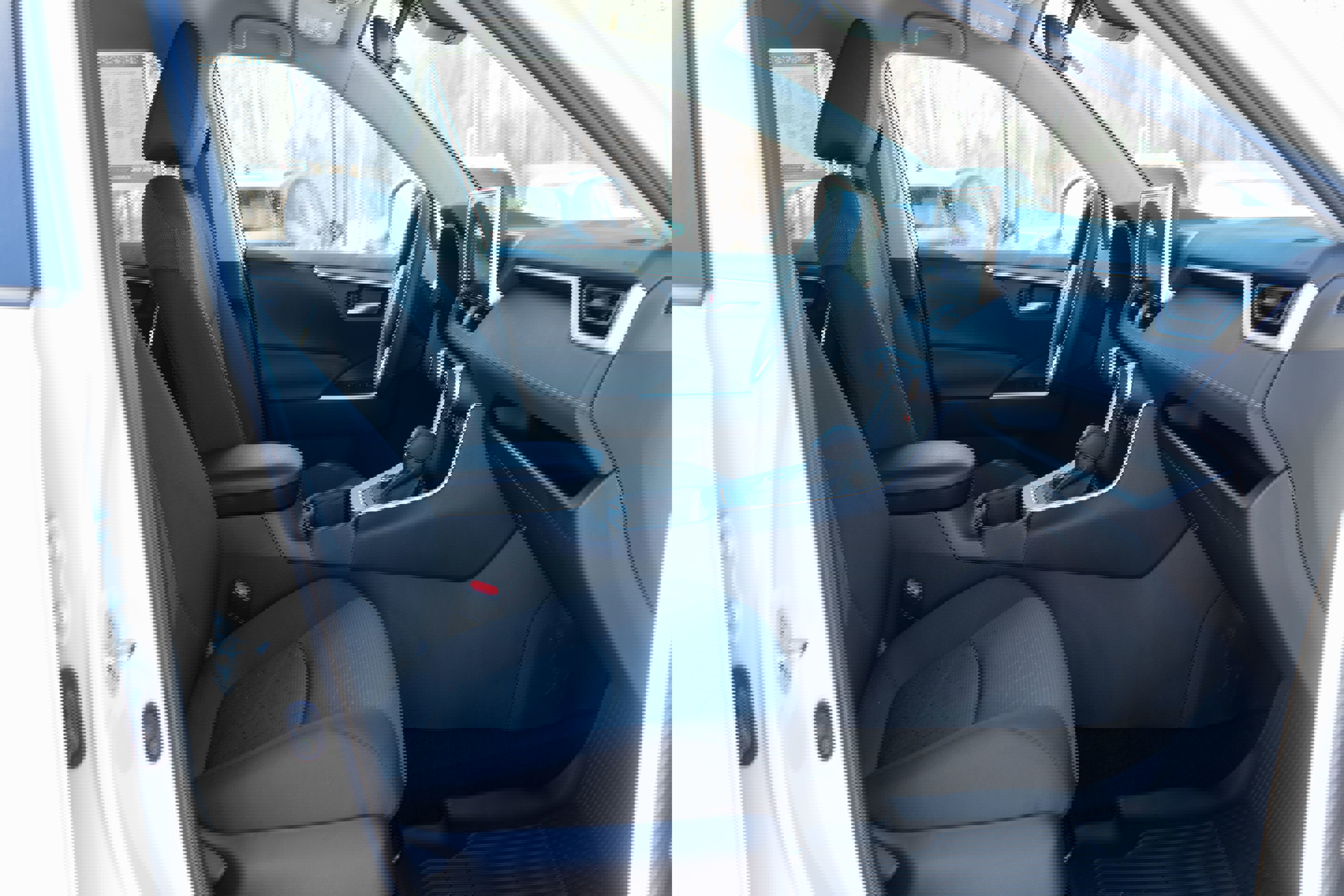 Used 2025 Toyota RAV4 XLE w/ Weather Package image 15