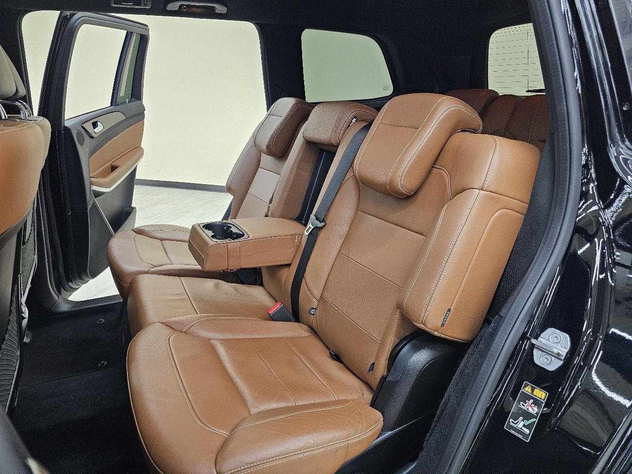 Used 2018 Mercedes-Benz GLS 550 4MATIC image 25