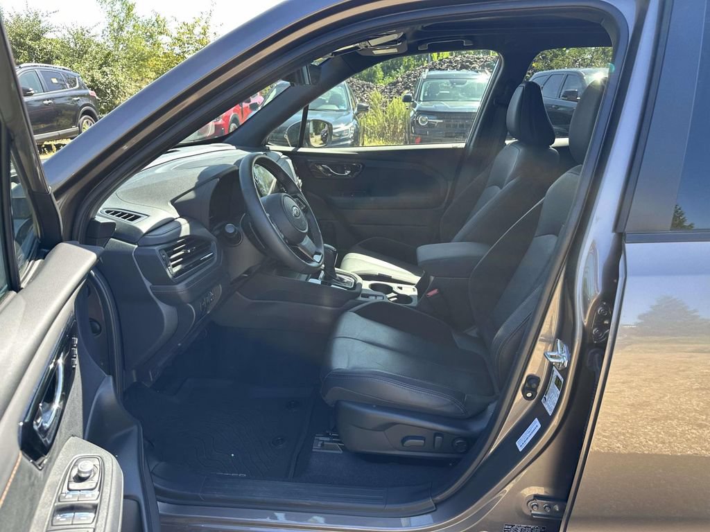 Certified 2025 Subaru Forester Touring w/ Touring Package AWD/4WD image 15