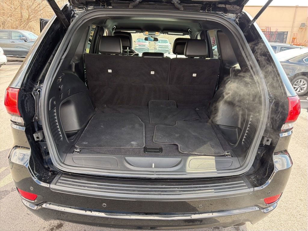 Used 2021 Jeep Grand Cherokee Laredo X image 27