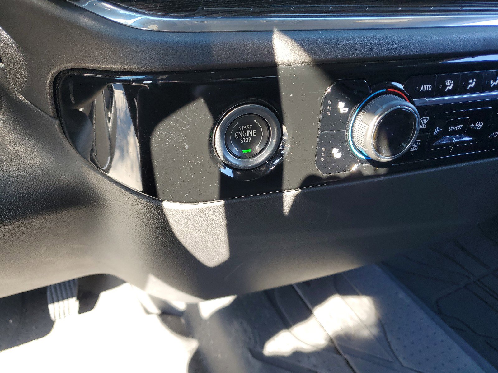 Used 2023 Chevrolet Silverado 1500 LT image 23