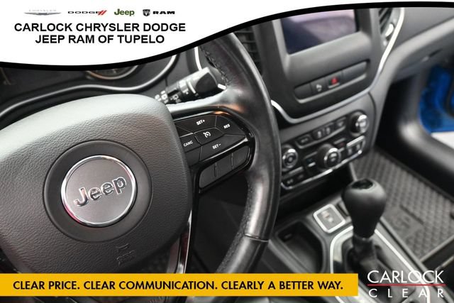 Used 2020 Jeep Cherokee Latitude Plus FWD image 18
