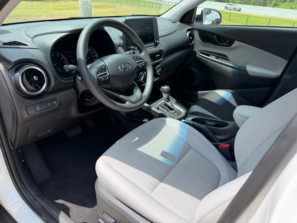Used 2023 Hyundai Kona SEL FWD image 12