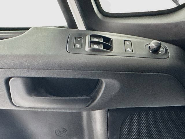 Used 2025 RAM ProMaster 2500 w/ Convenience Group FWD image 18