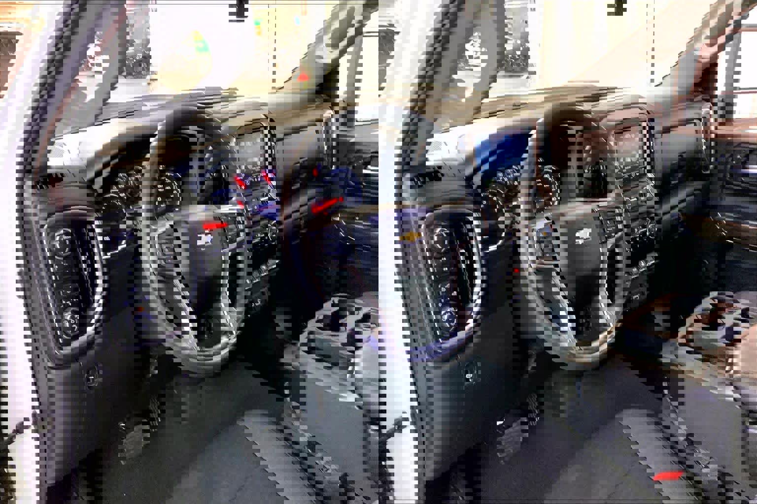 Used 2021 Chevrolet Silverado 2500 LT AWD/4WD image 17