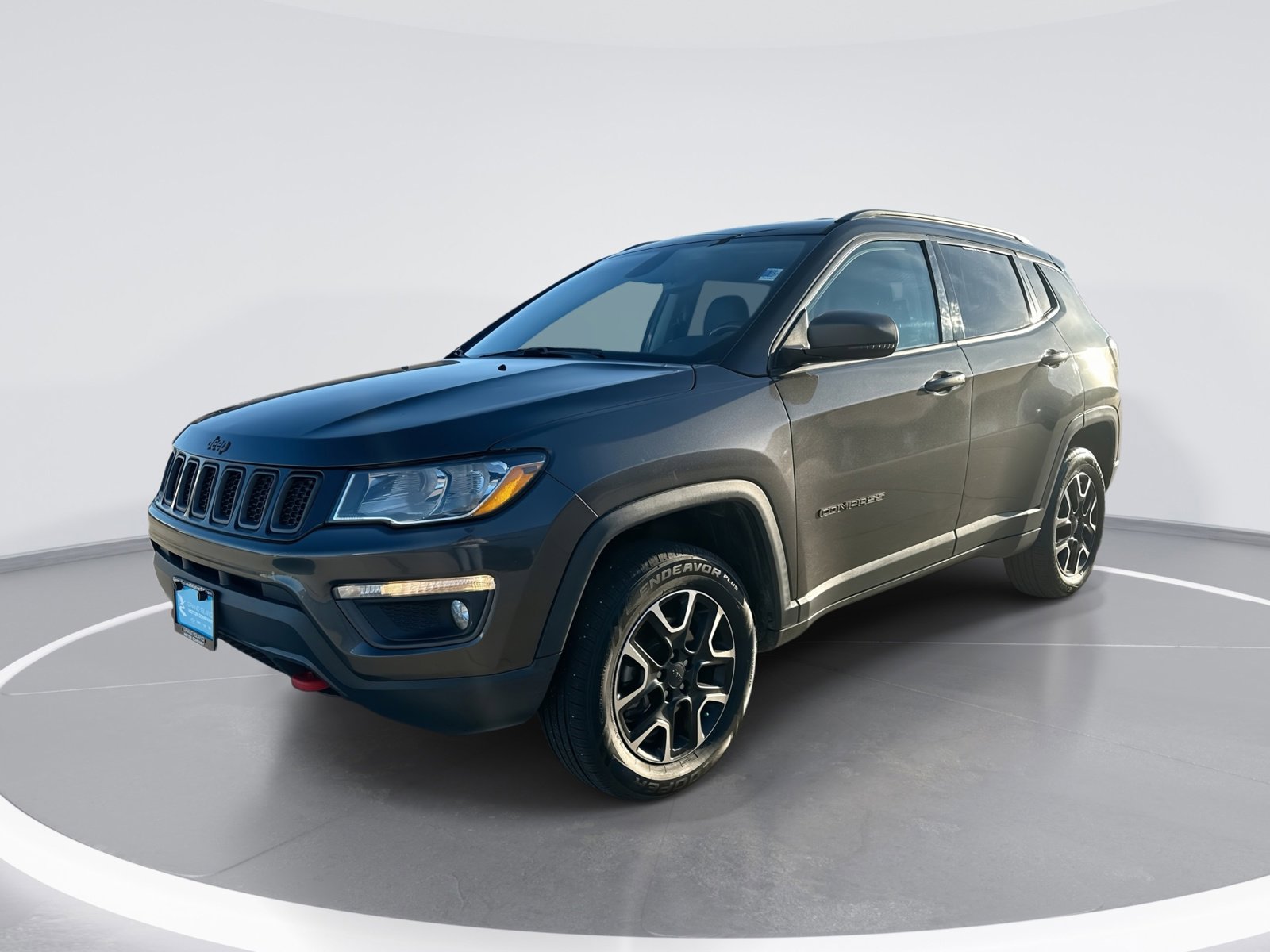Used 2020 Jeep Compass Trailhawk AWD/4WD image 1