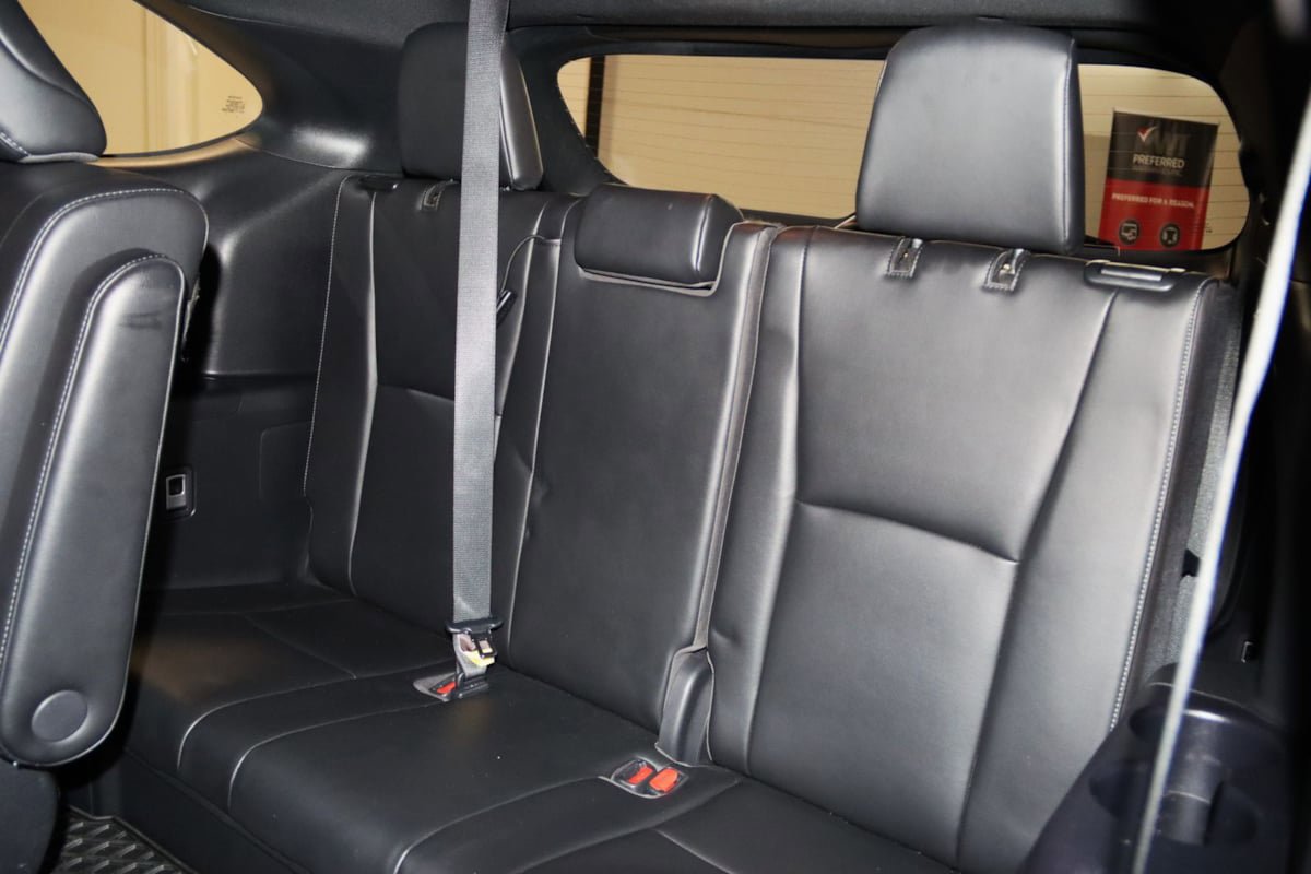 Used 2023 Toyota Highlander L image 12