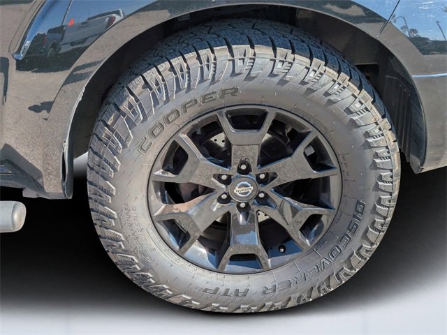 Used 2020 Nissan Frontier SV w/ Midnight Edition Floor Mats image 10