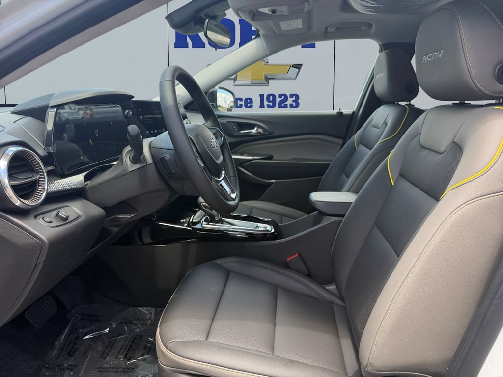 New 2026 Chevrolet Trax ACTIV w/ Sunroof Package FWD image 10