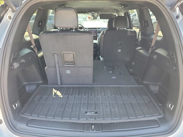 Used 2023 Jeep Grand Cherokee L Laredo RWD image 15
