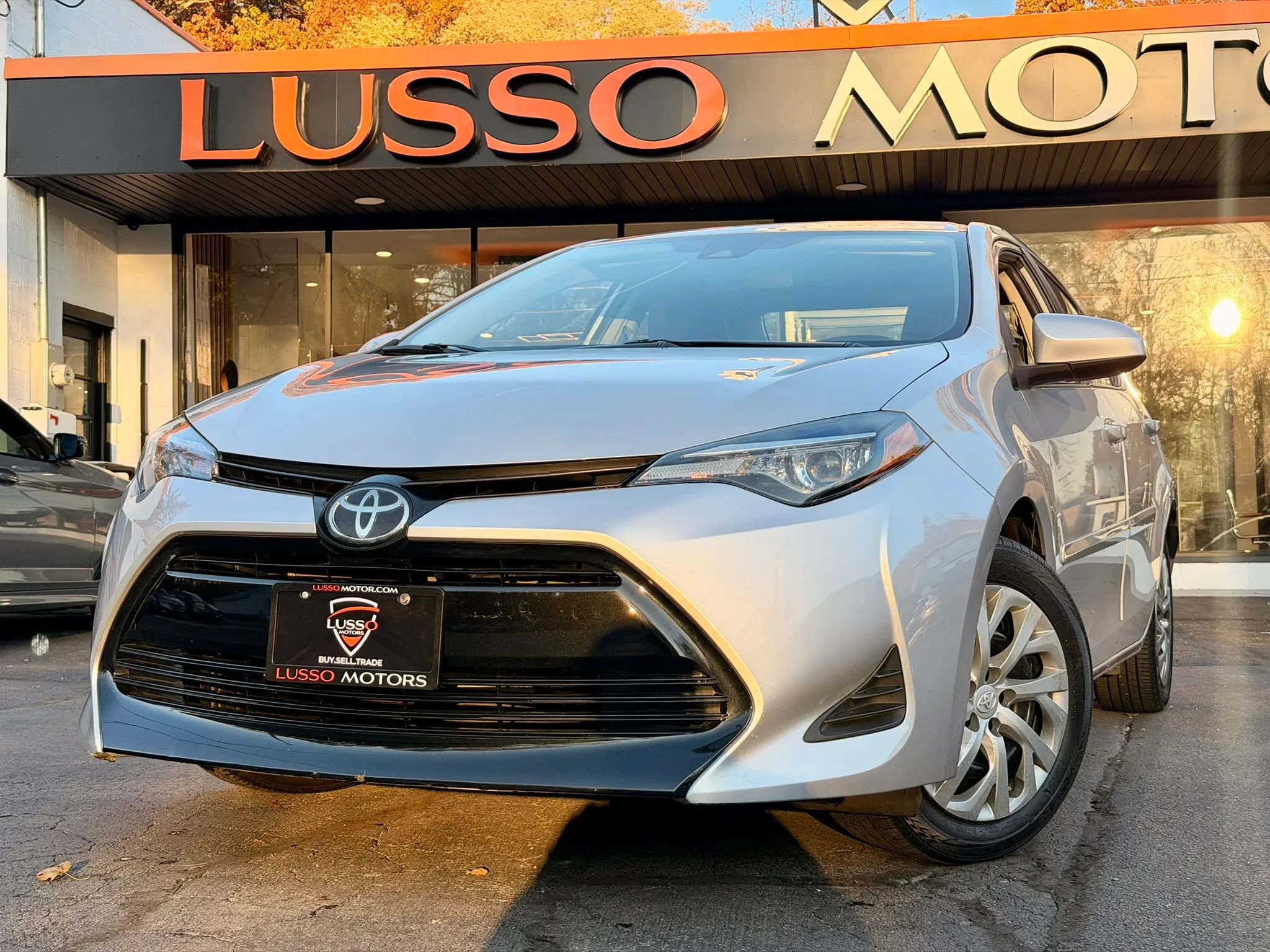 Used 2019 Toyota Corolla LE w/ Body Protection Package FWD image 1