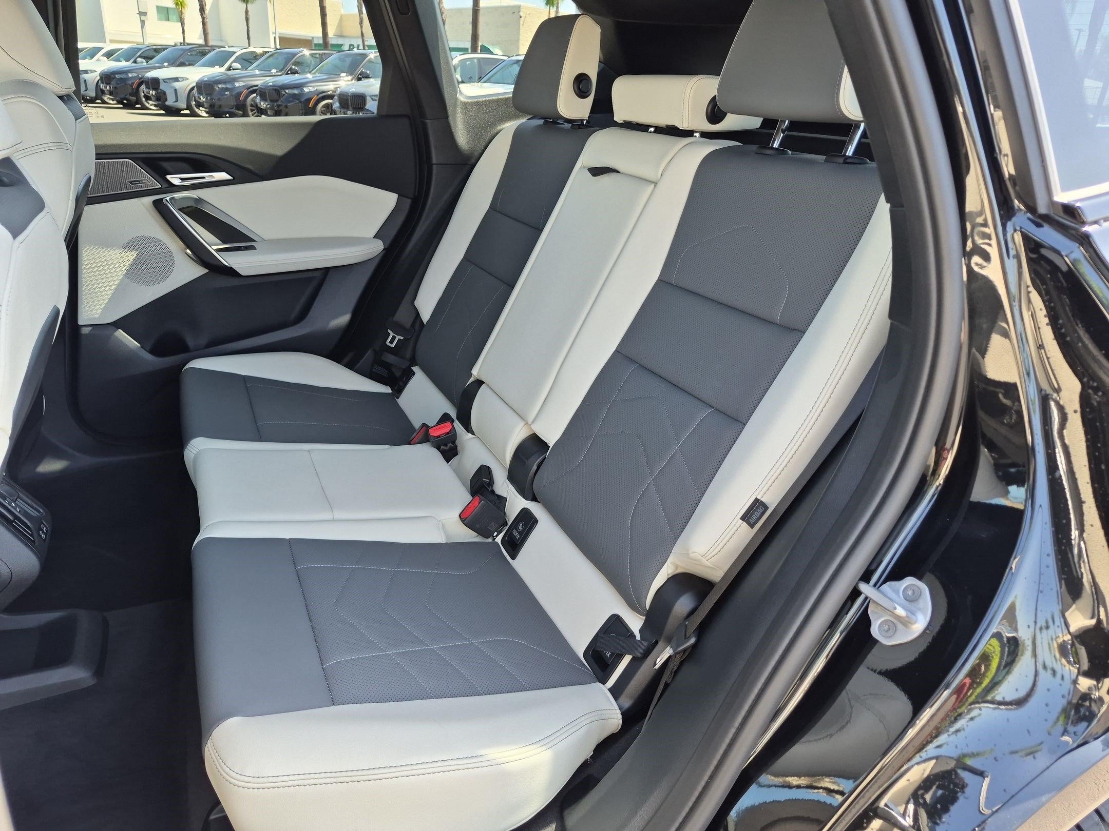 Used 2026 BMW X1 xDrive28i w/ Technology Package AWD/4WD image 30