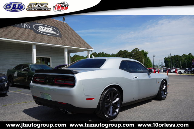 Used 2019 Dodge Challenger R/T Scat Pack RWD image 7