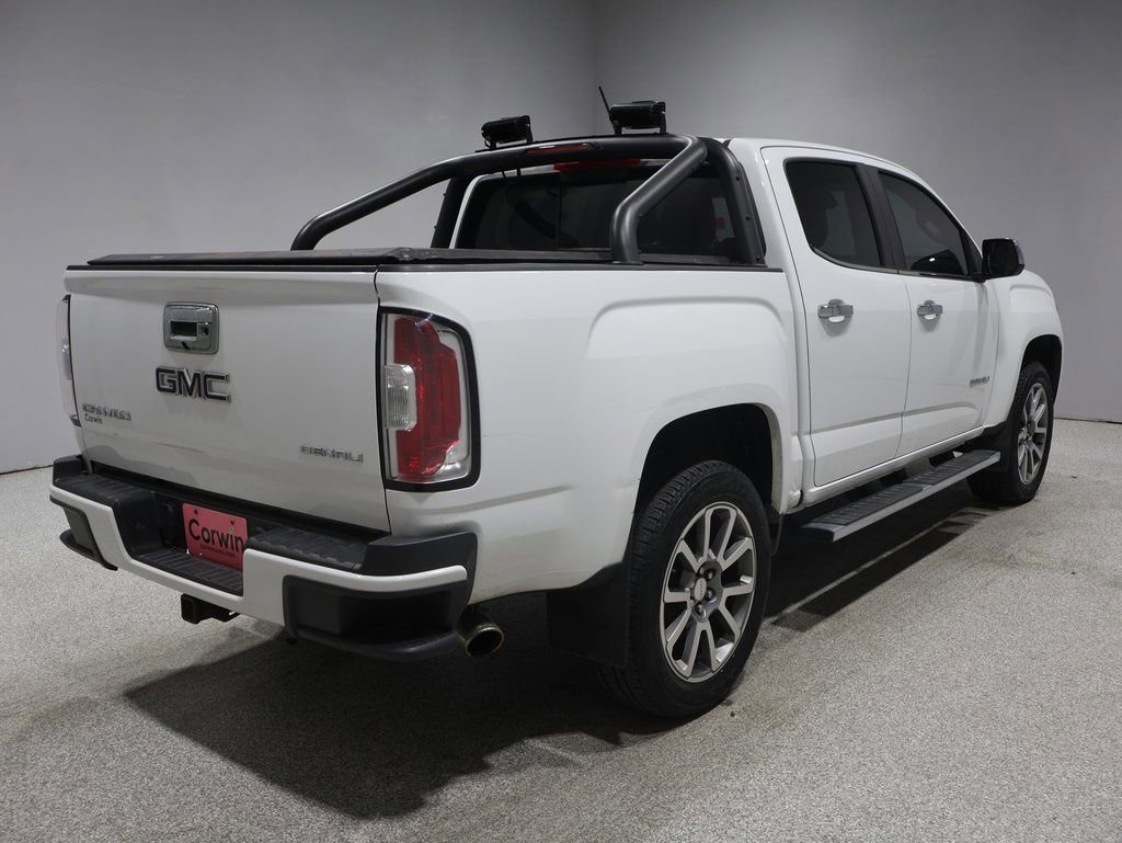 Used 2018 GMC Canyon Denali image 2
