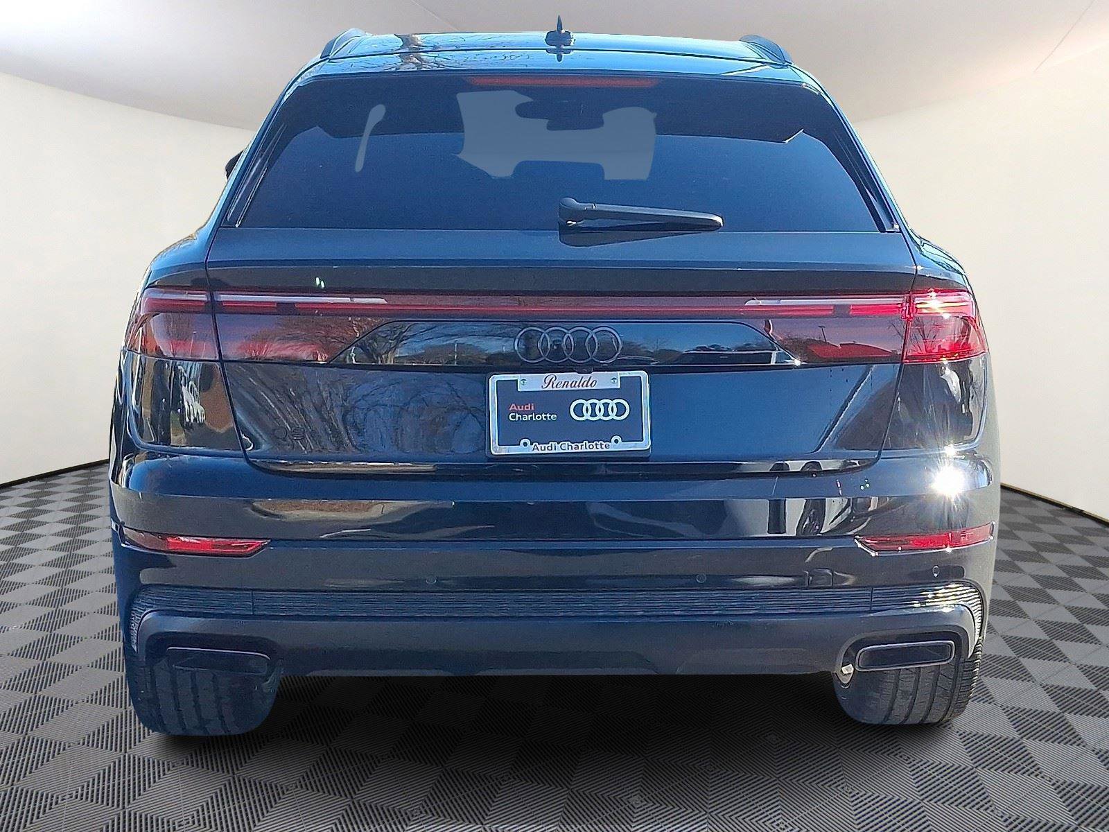 Certified 2025 Audi Q8 Premium Plus image 5