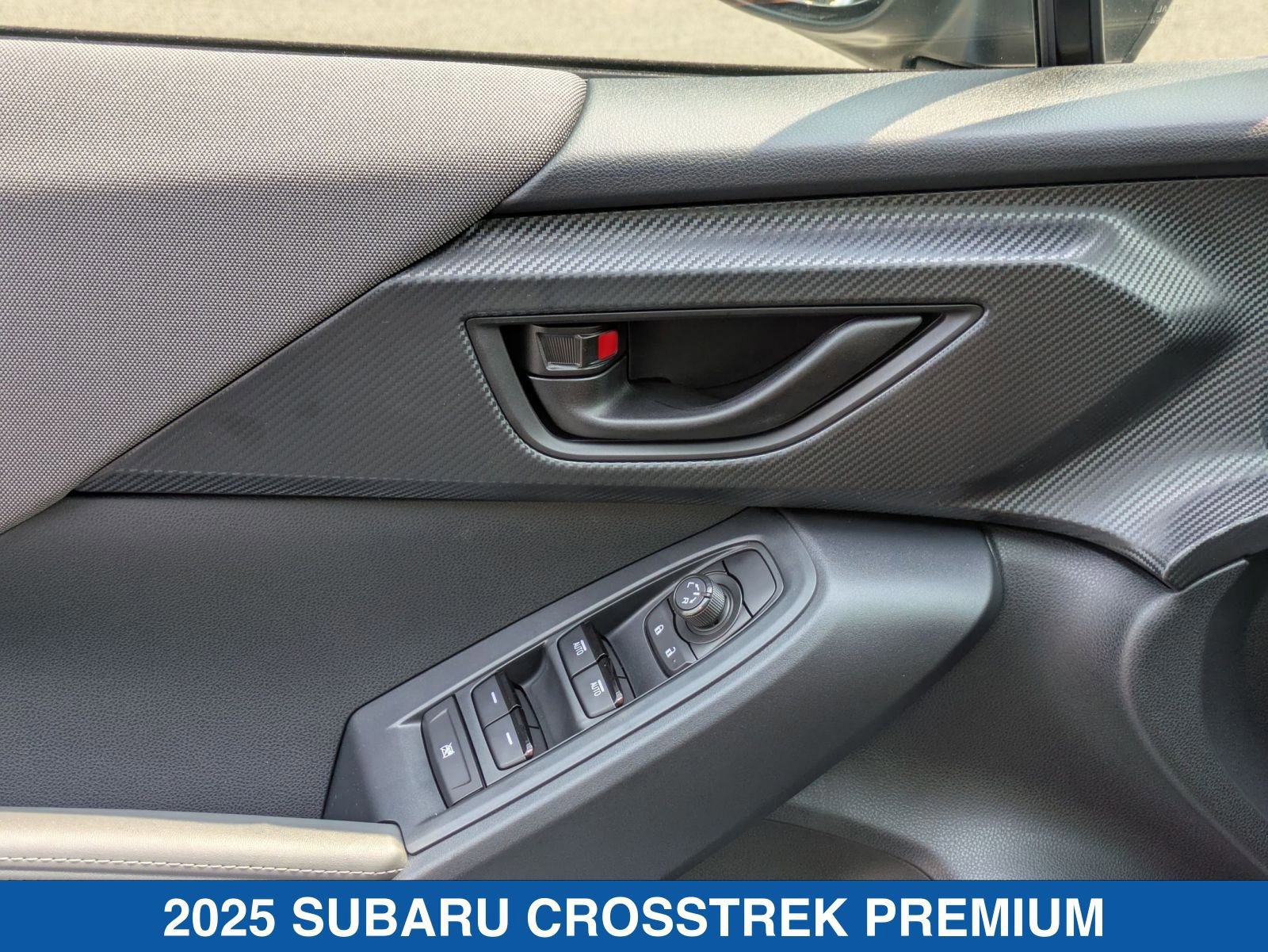 Certified 2025 Subaru Crosstrek 2.0i Premium image 19