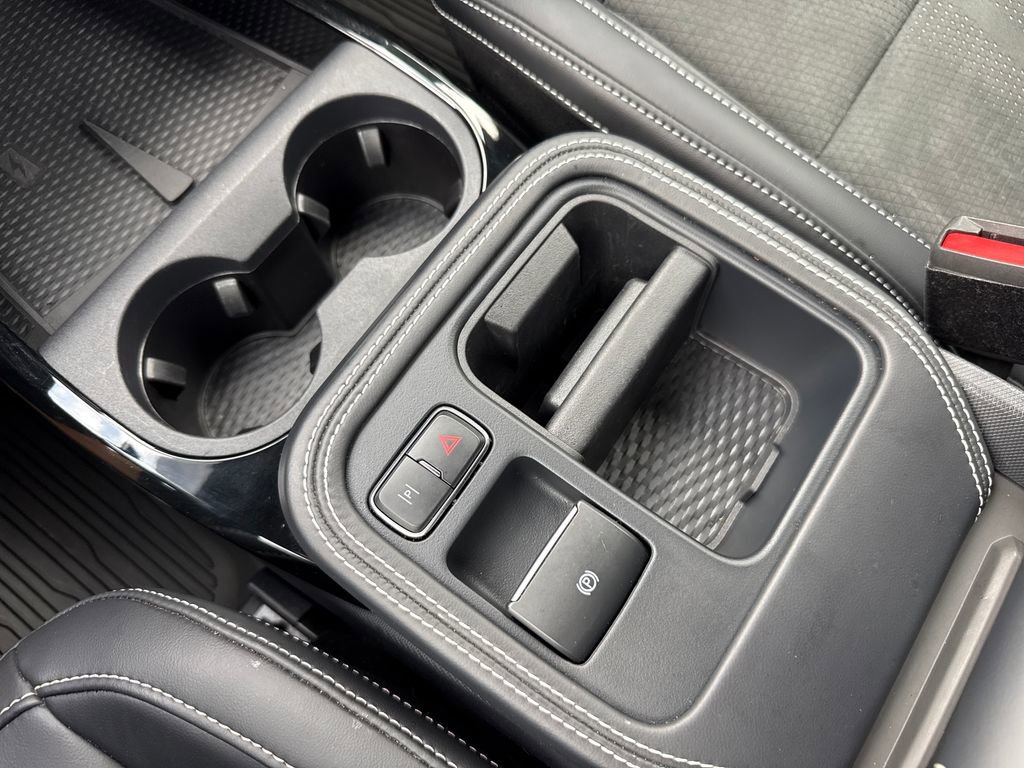 Used 2025 Ford Mustang Mach-E GT AWD/4WD image 24