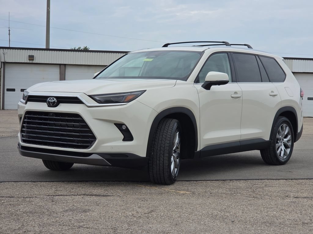 Used 2024 Toyota Grand Highlander AWD Hybrid image 24