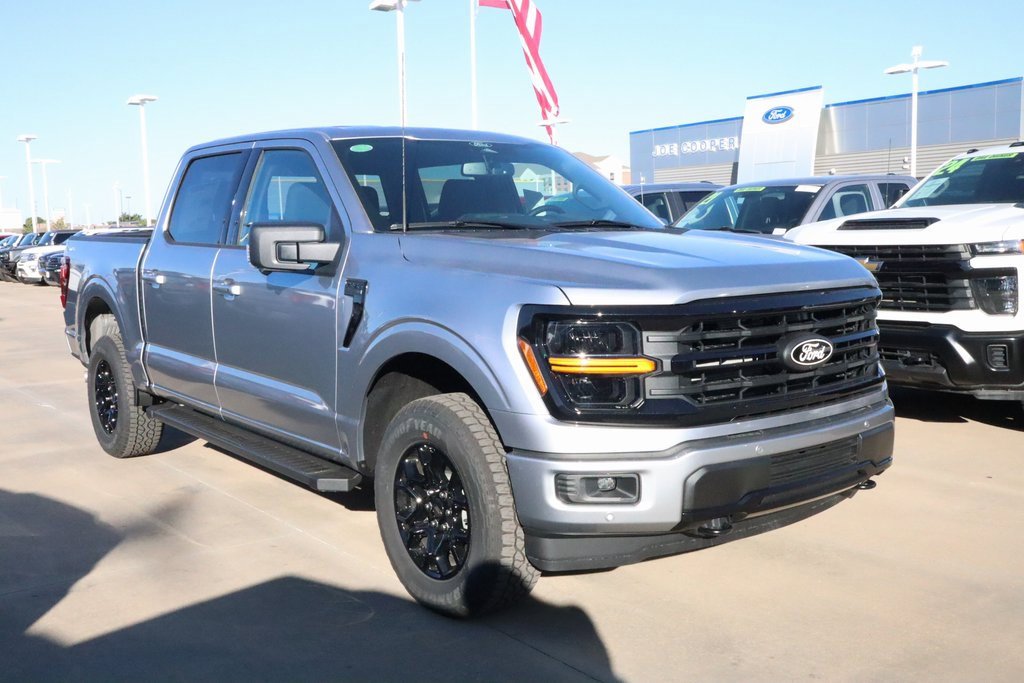 New 2025 Ford F150 XLT w/ Equipment Group 302A MID