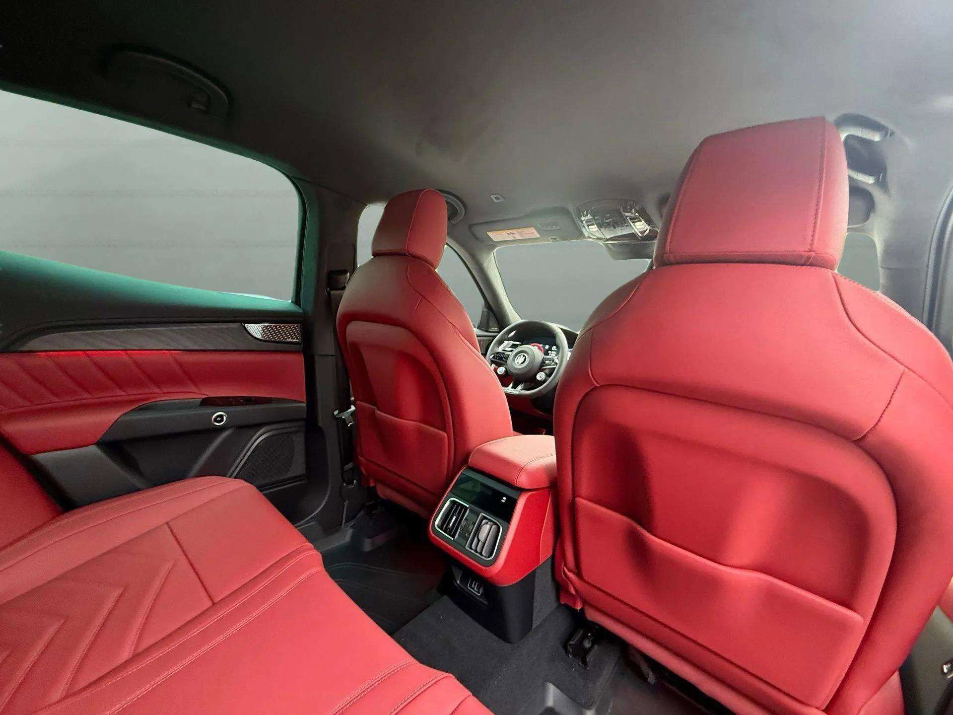 New 2026 Maserati Grecale Modena image 13