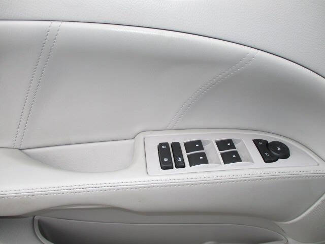 Used 2009 Buick Lucerne CX image 14