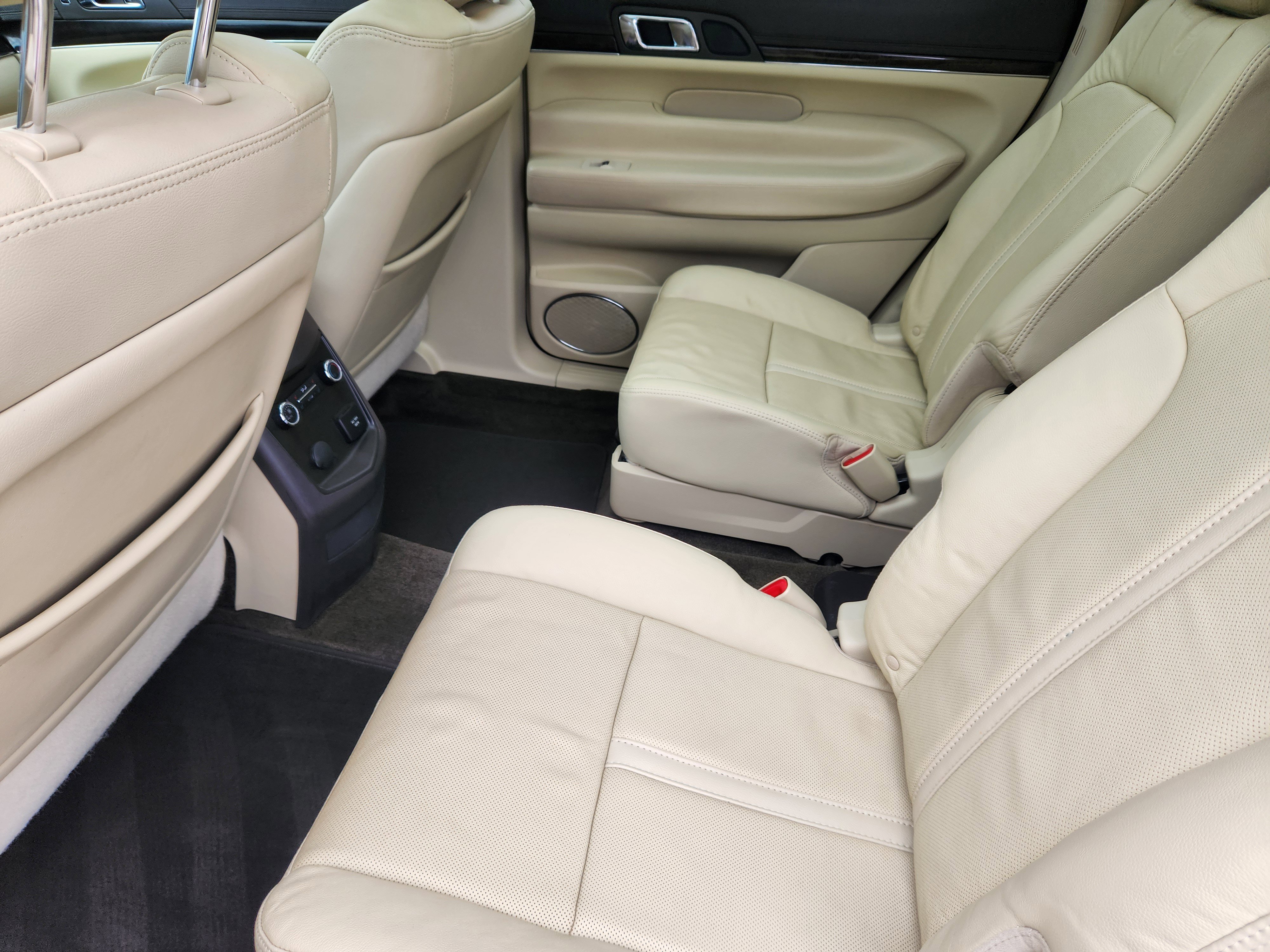 Used 2018 Lincoln MKT AWD w/ Technology Package image 30