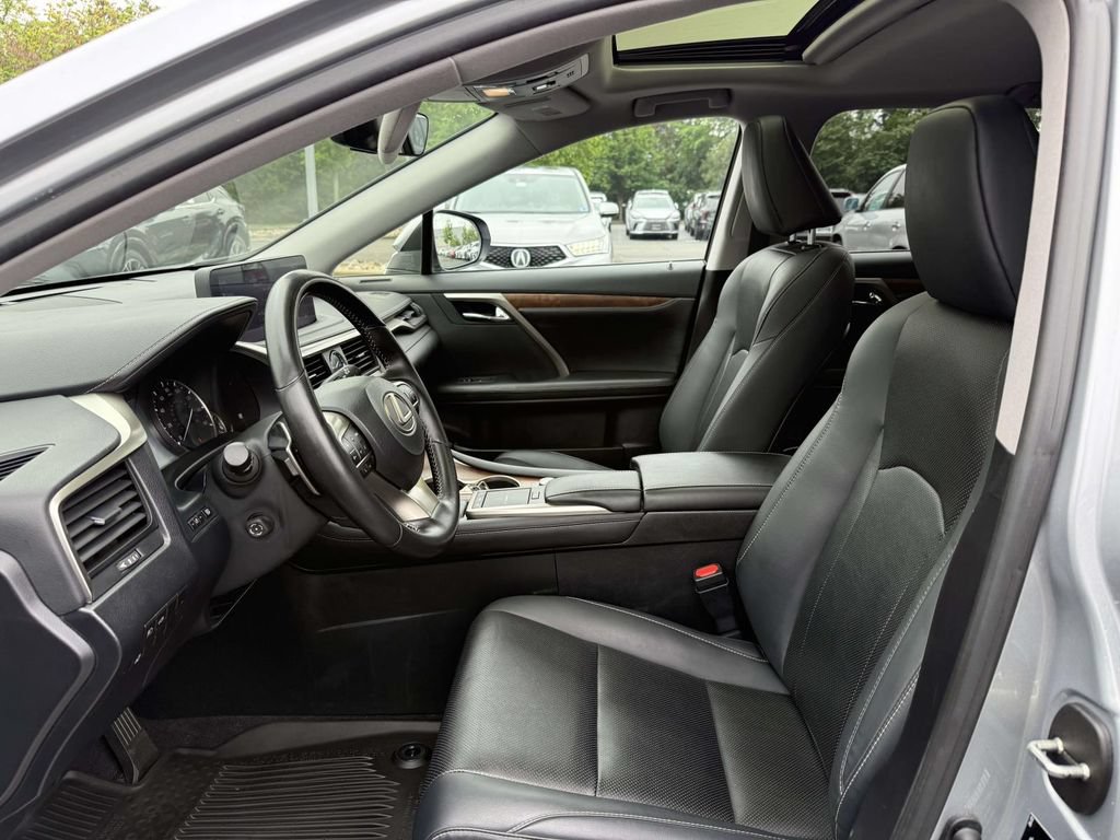 Used 2022 Lexus RX 350L Premium w/ Premium Package AWD/4WD image 13