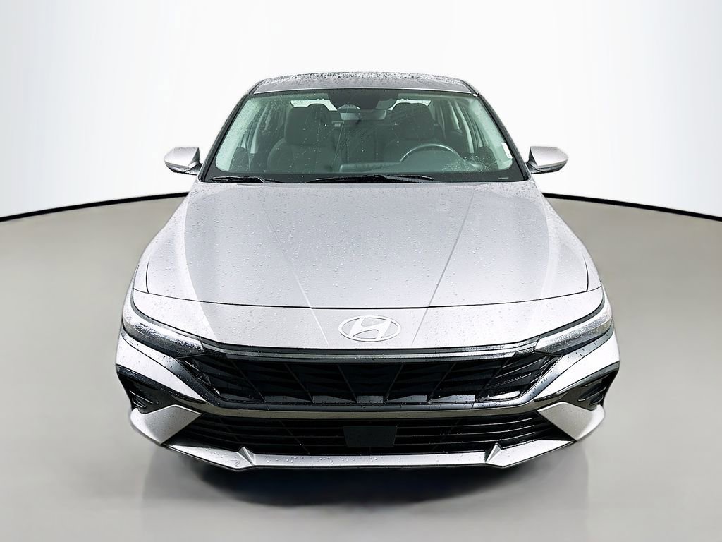Used 2025 Hyundai Elantra SEL FWD video 2