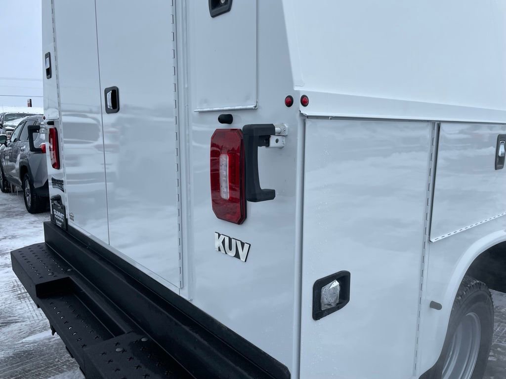 New 2026 Ford F350 XL w/ XL Chrome Package image 30