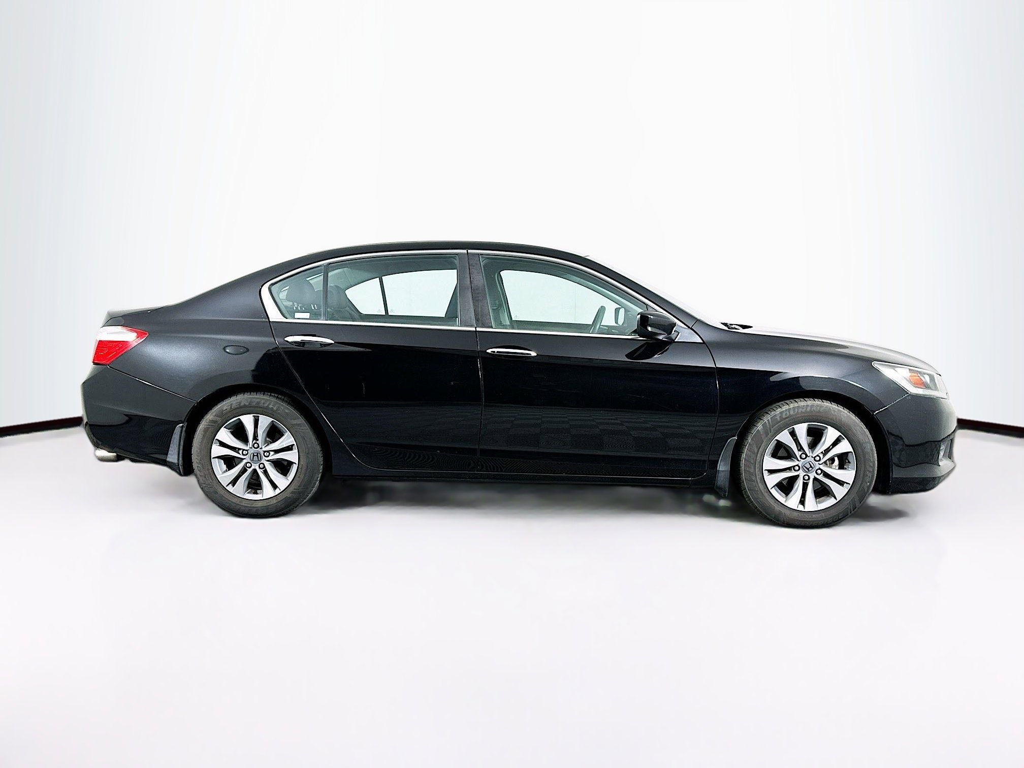 Used 2014 Honda Accord LX image 10