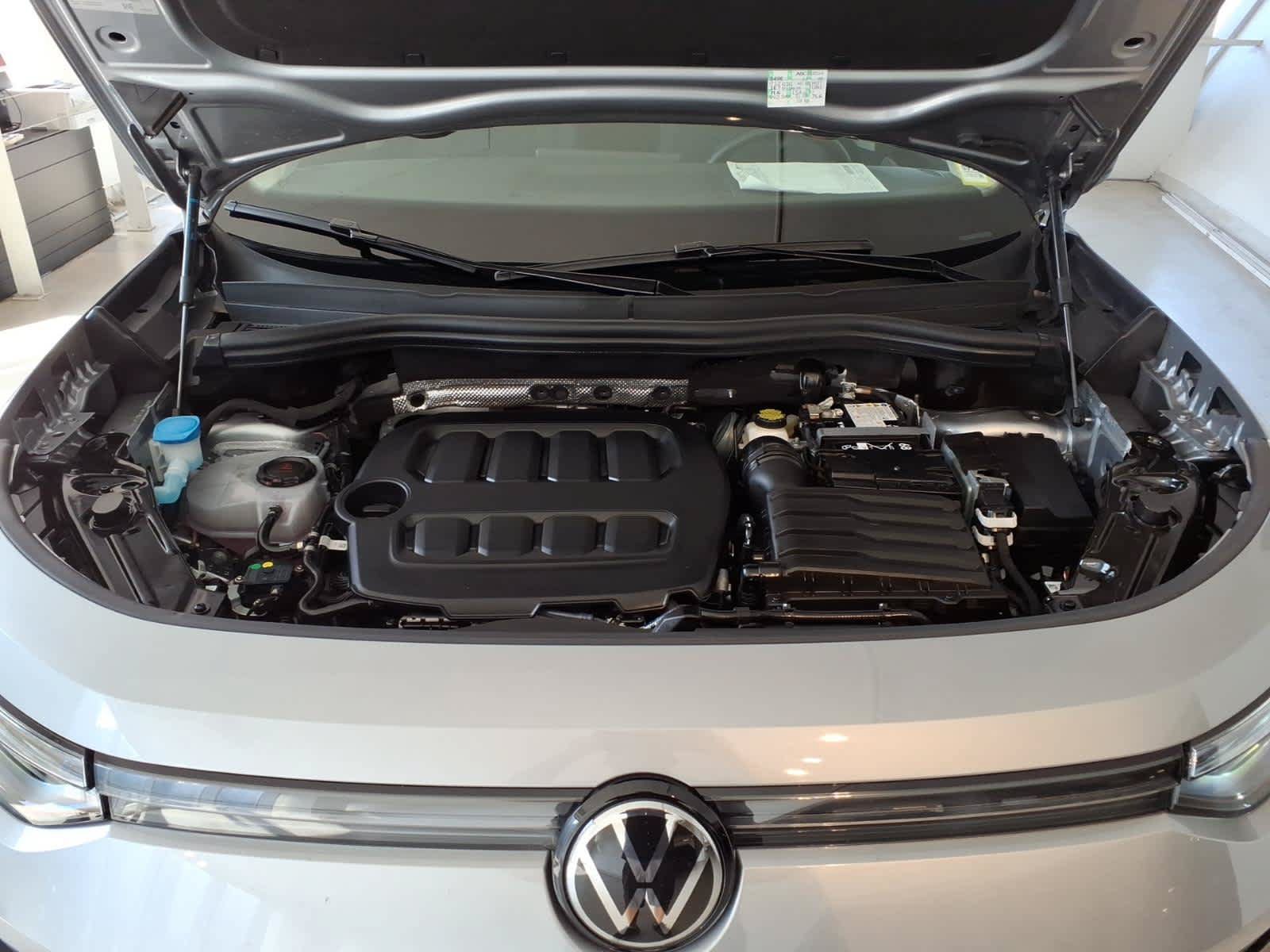 Used 2026 Volkswagen Tiguan SE w/ Panoramic Sunroof Package AWD/4WD image 25