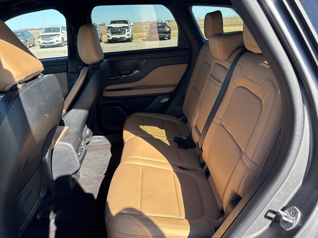 Used 2021 Lincoln Corsair Reserve image 25