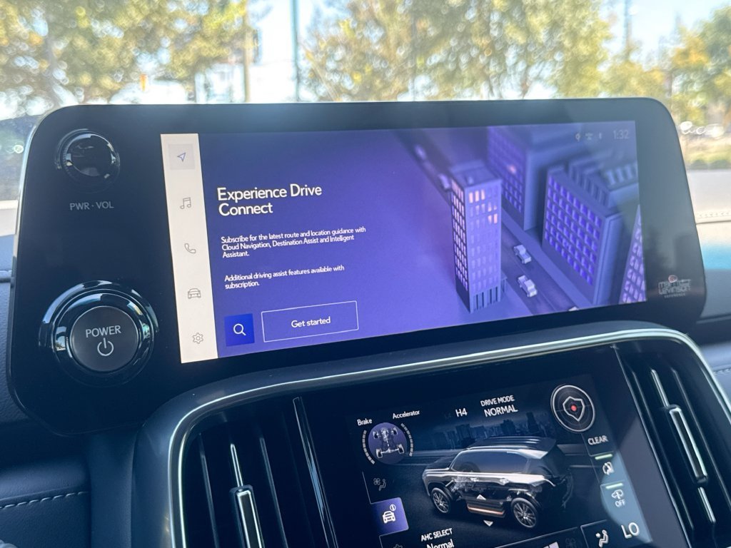 New 2026 Lexus LX 700h Luxury AWD/4WD image 26