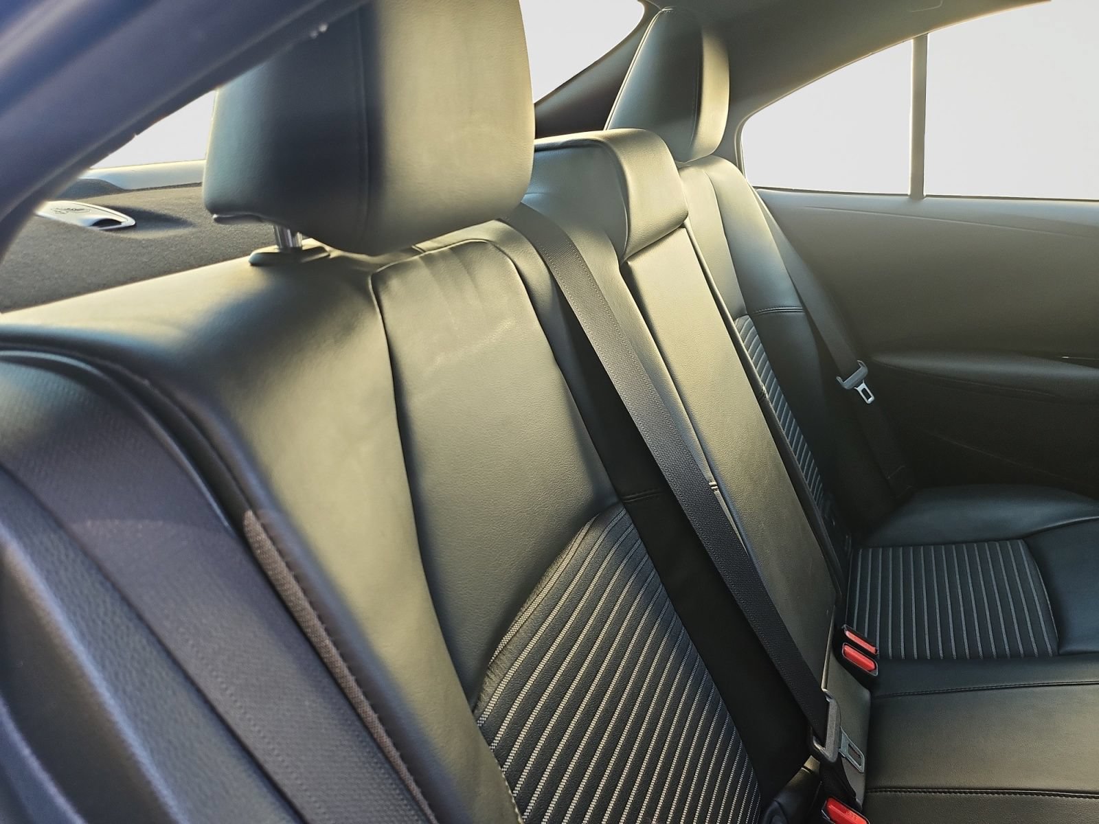 Used 2020 Toyota Corolla XSE FWD image 42