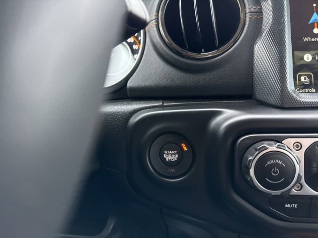 Used 2023 Jeep Gladiator Overland image 30