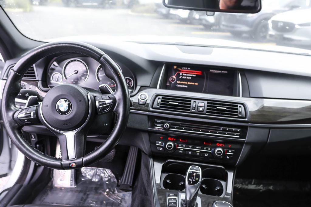 Used 2016 BMW 535i xDrive Sedan w/ M Sport AWD/4WD image 28