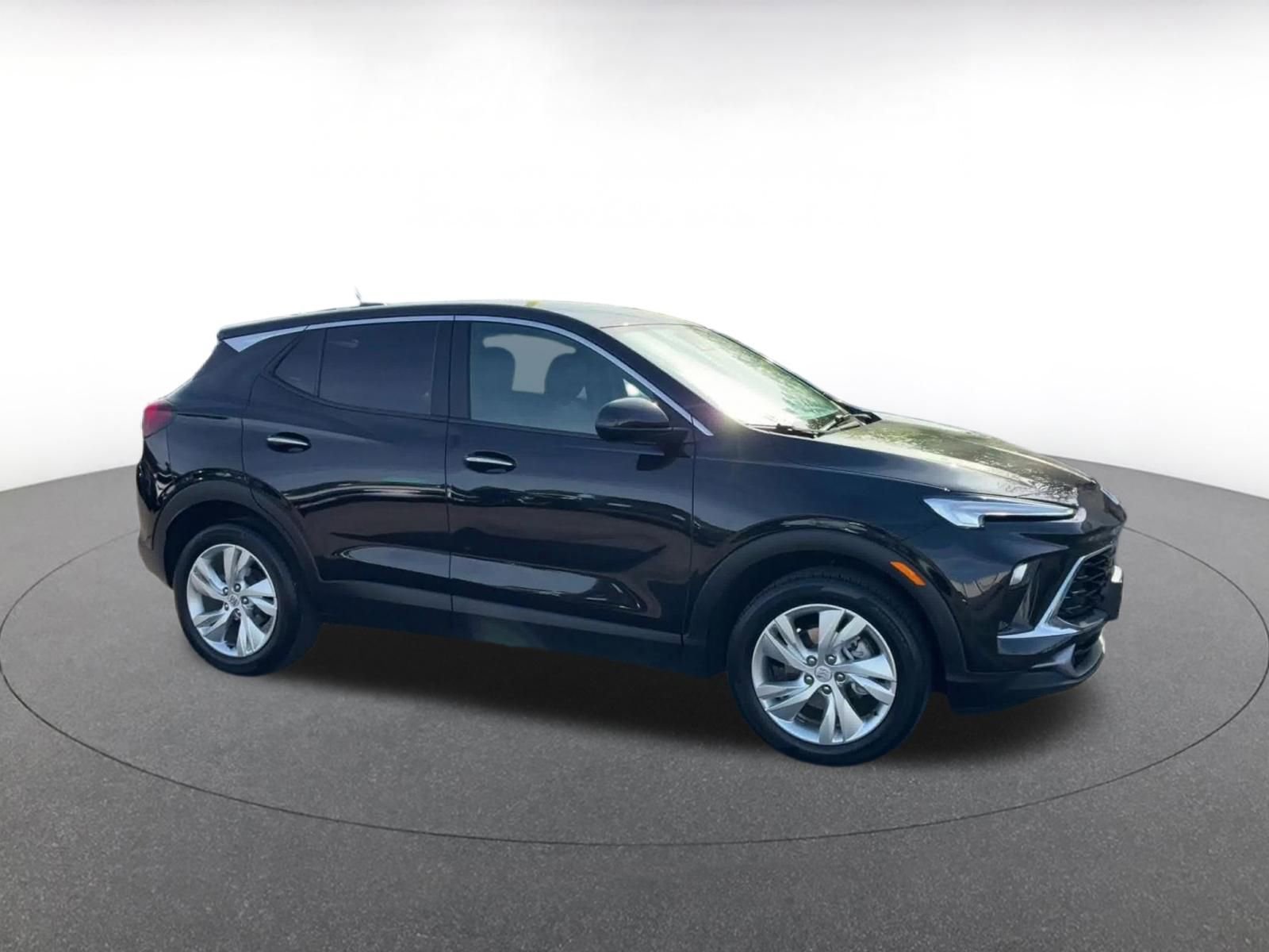 Used 2025 Buick Encore GX Preferred image 2