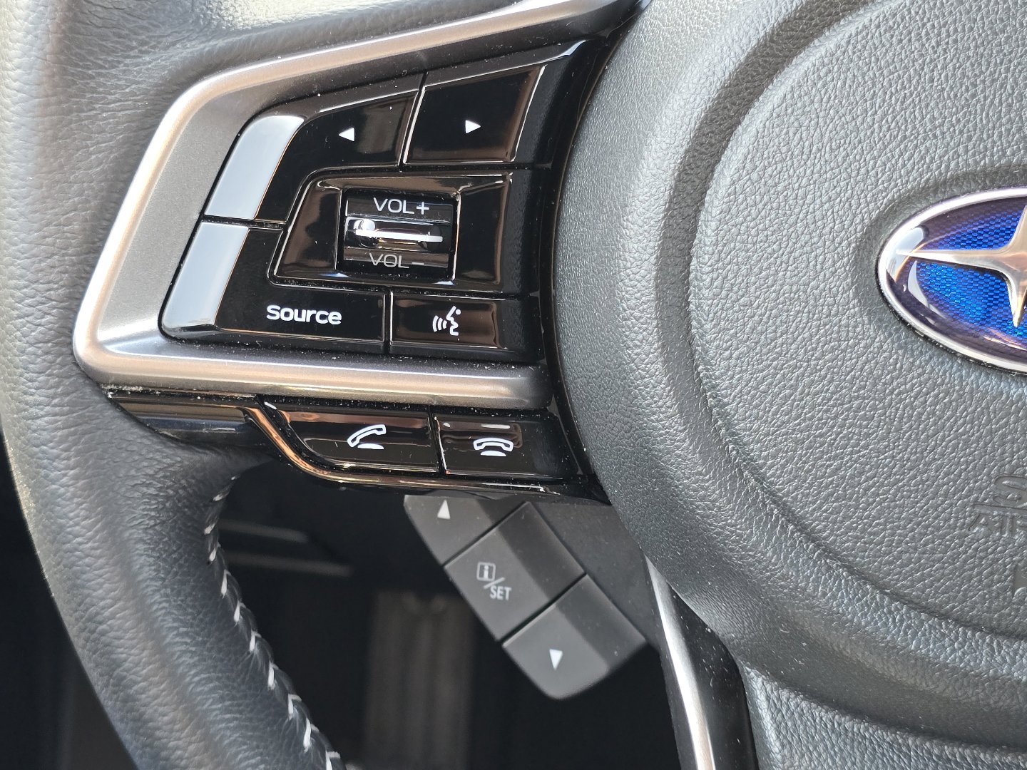 Used 2018 Subaru Legacy 2.5i Limited w/ 50th Anniversary Edition image 14