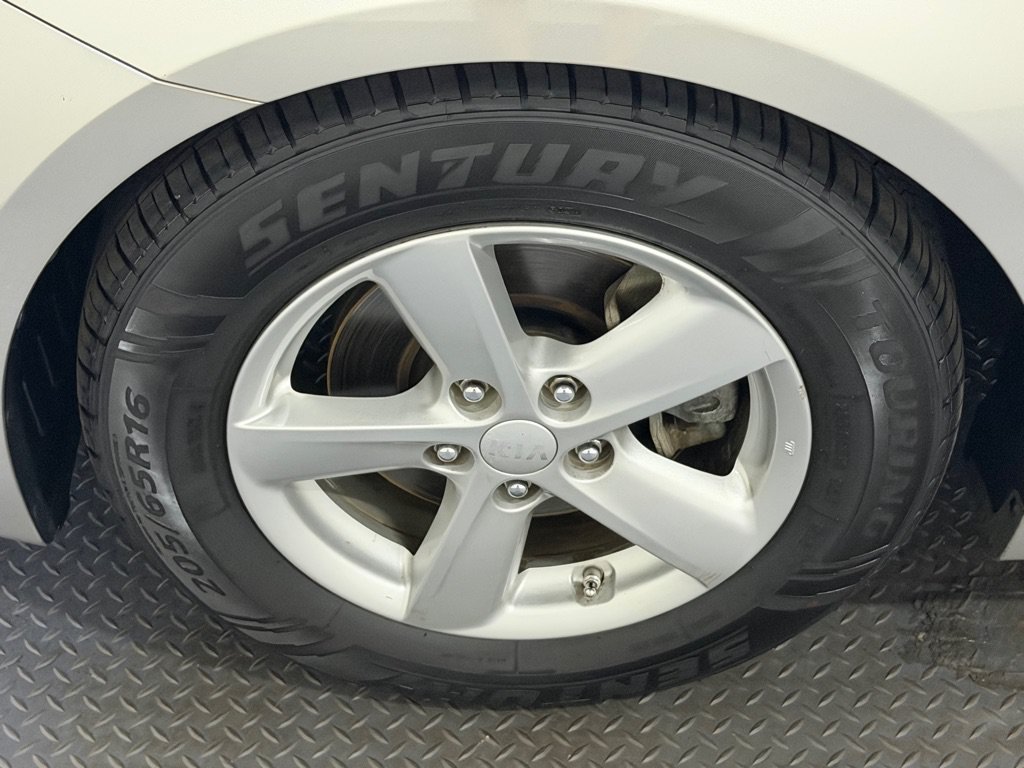 Used 2014 Kia Optima LX FWD image 20