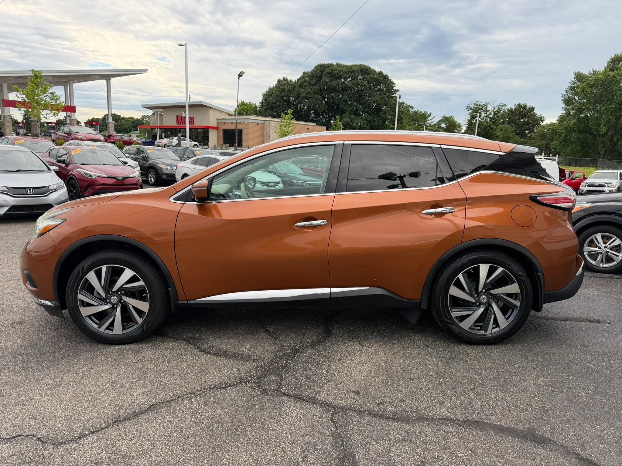 Used 2015 Nissan Murano Platinum w/ Platinum Technology Package AWD/4WD image 2