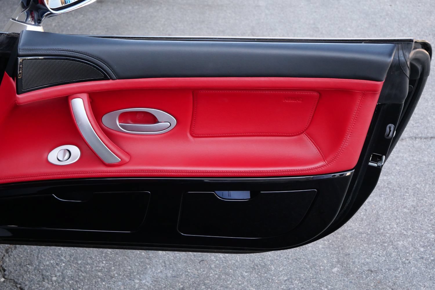 Used 2001 BMW Z8 RWD image 80